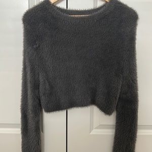 Stradivarius grey long sleeve crop